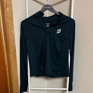 Peloton Women's Green/Blue quarter zip